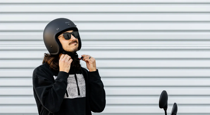 BONANZA HELMET flat black